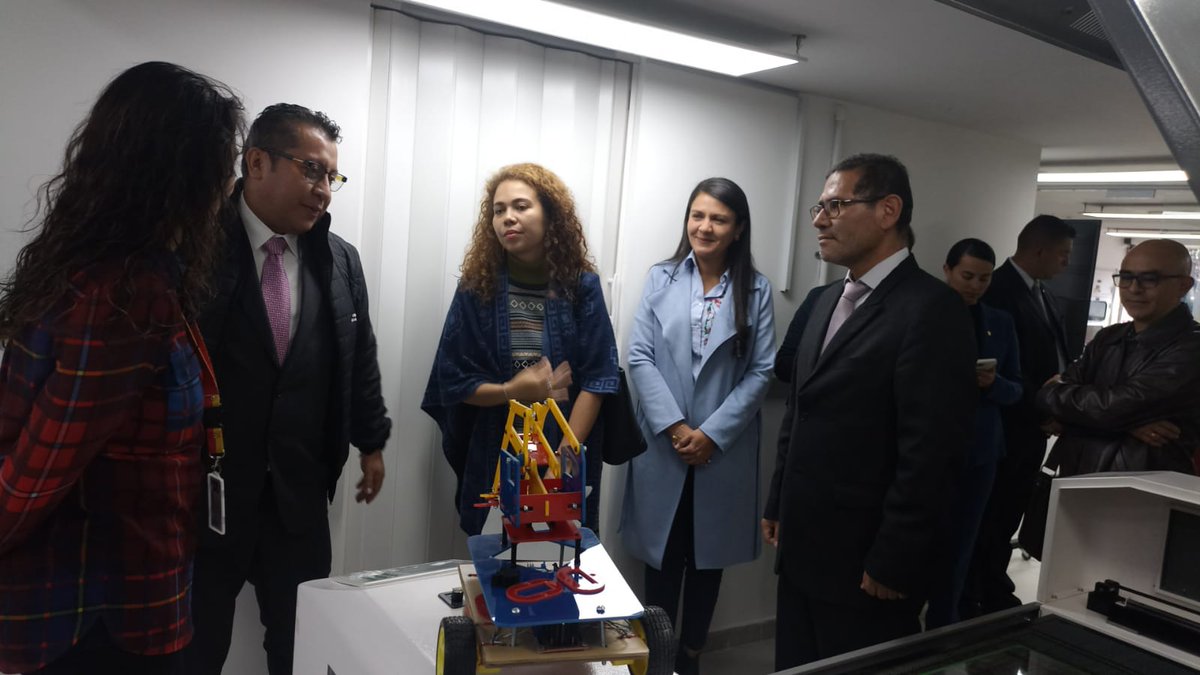 gtarazona1's tweet photo. #AEstaHora Nos complace presentar nuestra Unidad de Prototipado Manufactura y Diseño Avanzado @lamdaudistrital comprometidos con la transformación digital. #OrgulloUD #Somostecnologia
#SomosUD
#SERdelaUD @MincienciasCo @Educacionbogota https://t.co/z1rGcigVKL