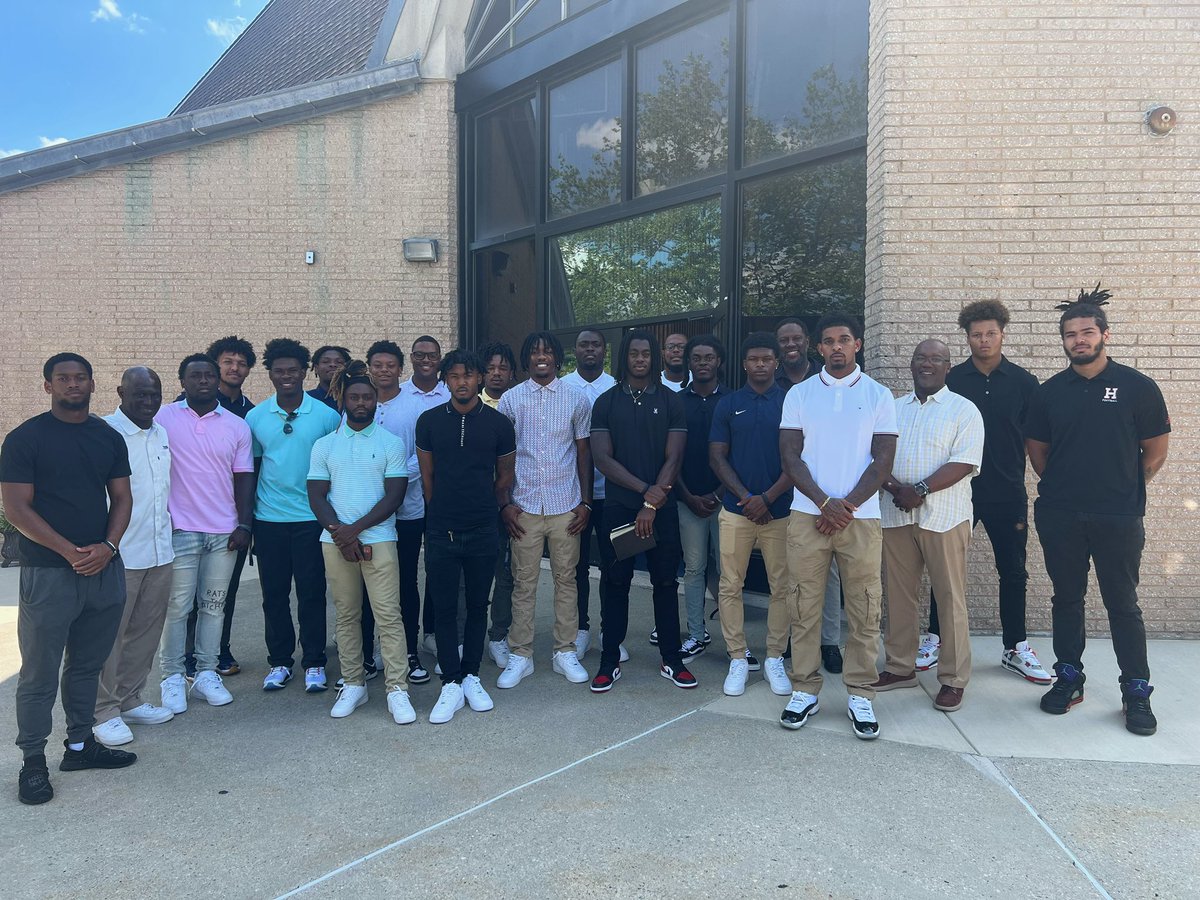 HOWARD FOOTBALL tweet media