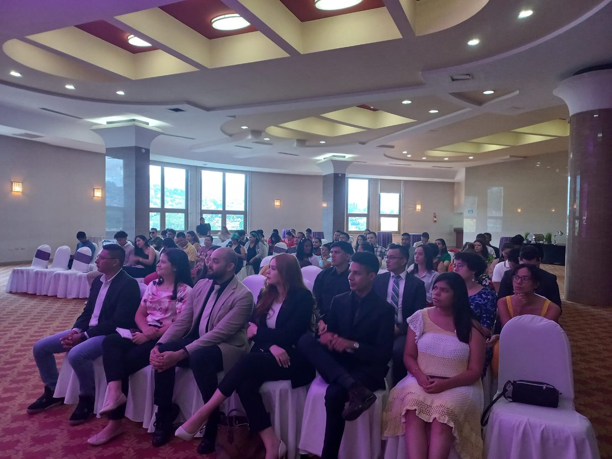 El pasado 12 de agosto #DíaInternacionalDeLaJuventud celebramos junto a <a href="/conjuveh/">Conjuveh</a> el I Congreso Joven de Honduras👥un valioso espacio para el diálogo entre jóvenes y legisladores para fortalecer sus voces y abordar temas como la prevención de violencia y Ley Marco para Juventudes