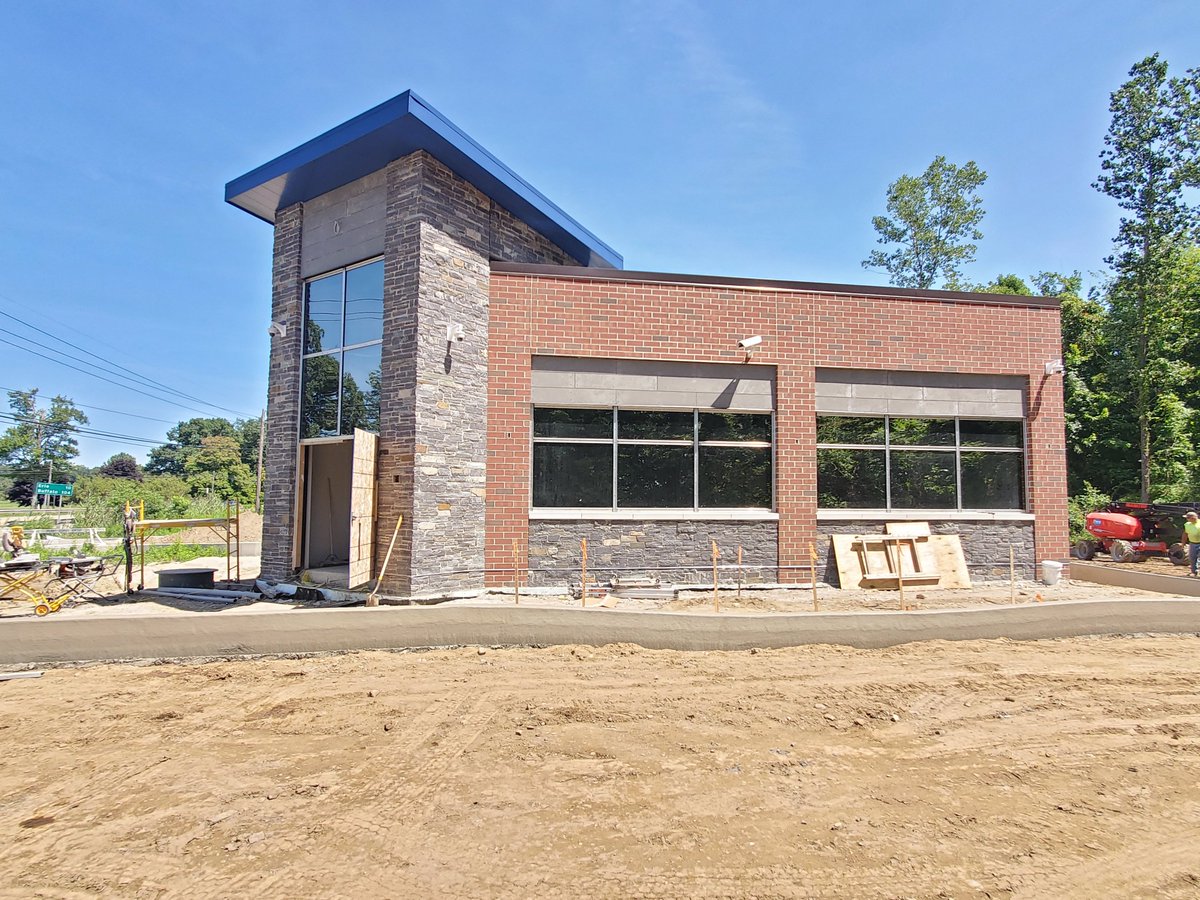 eriefcu's tweet photo. Very soon, the doors will be open to our new full-service Fairview branch! The final preparations are currently taking place. Our crew is so excited to serve Fairview and the entire West Erie County! Keep checking for grand opening dates coming soon! #eriefcu #WestErieCounty https://t.co/zdWACn4r4D