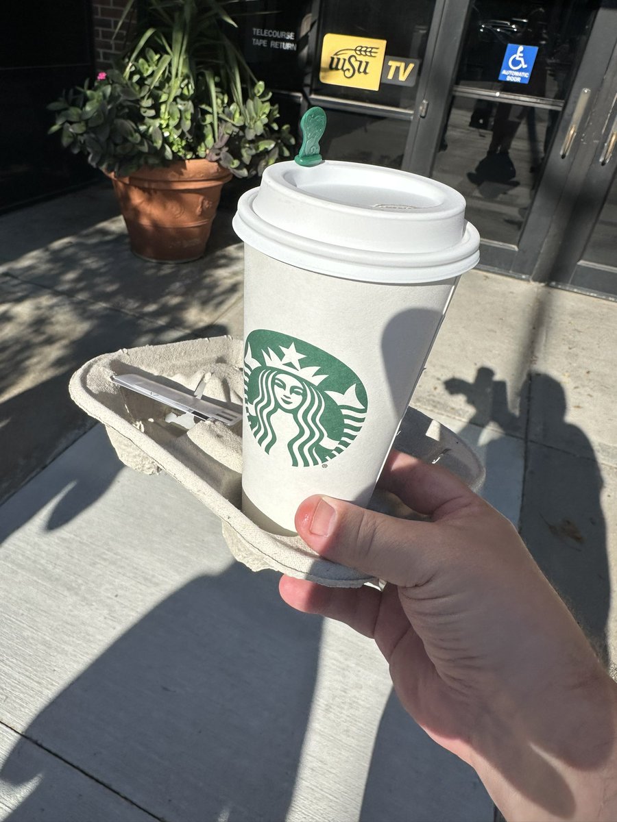 radiatinggnome's tweet photo. Hey #WichitaState #Shockers! Meet our newest best friend! The Starship robot just delivered Starbucks to the Media Resources Center! https://t.co/I4U09hh8RT