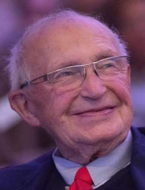 Detervillecaen's tweet photo. Louis Mexandeau restera dans nos mémoires  un militant infatigable et exemplaire.  Je le connaissais depuis 1973 et sa campagne cantonale victorieuse. J'ai tellement appris de lui, sa connaissance de l'histoire était impressionnante et son amour des gens simples était sincère. https://t.co/6O67Vyrmhl