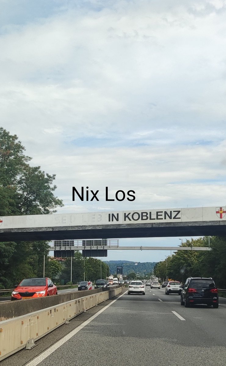 ConfluentesInfo's tweet photo. Bessere Vorschläge?

 ... in #Koblenz https://t.co/2wvTWbSceI