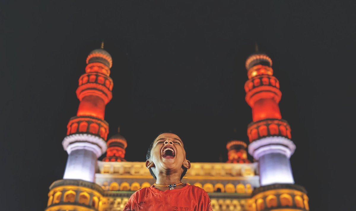 macha_b's tweet photo. A day out with my nephew at the charminar, lit up in tricolour 🐥🇮🇳

#IndependenceDayIndia 
#IndependenceDay2023 
#IndependenceDay 
#TeamPixel https://t.co/SKZWxWzhUr