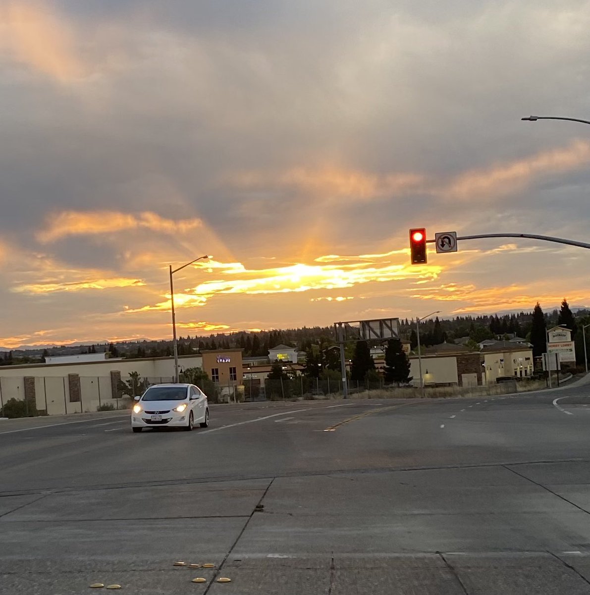 F3_Pyro's tweet image. My early morning workouts have many perks and benefits. This is one. @F3Nation @F3GoldRush