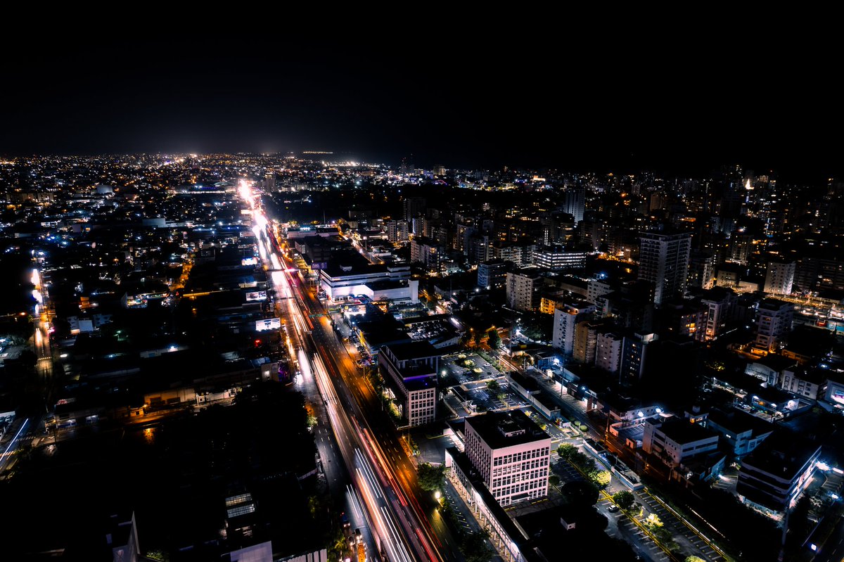 warchiefx's tweet photo. Santo Domingo Nights
#dji #drone #longexposure #djiair2s #djiglobal #rdporloalto #techdronerd #WCX042 #night #nightphotography #dark #cityscape #city https://t.co/vMVydoA8VQ