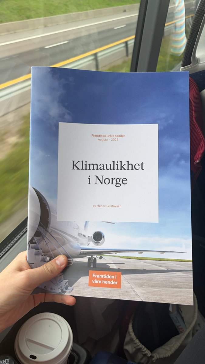 Koser meg med denne rapporten på bussen mot Arendalsuka! Ble engasjert i klimakampen pga internasjonal klimaurettferdighet, og nå har vi endelig også gode tall på norsk utslippsulikhet. Kom på slipp i morgen: facebook.com/events/s/debat…