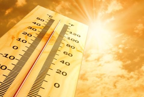 basz_berlin's tweet photo. Amtliche Warnung vor #Hitze für Berlin - Gültig vom 14. bis 15.08.23 bis 19:00 Uhr.

Wie lassen sich heiße Tage besser ertragen? Was können Sie tun, um sich und Ihre Mitmenschen vor Hitzefolgen zu schützen?

ℹ️ https://t.co/6barif13vW

#Steglitz-#Zehlendorf https://t.co/Vb93L8VthT