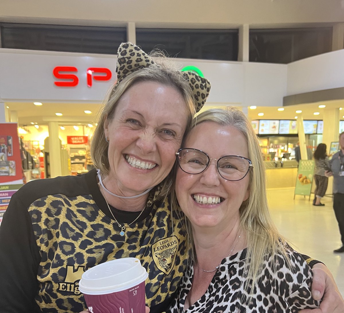 Leigh Therapy Centre (@leightherapy) on Twitter photo <a href="/LeighTherapy/">Leigh Therapy Centre</a> Centre ladies Carrie & Karen on the way back from Wembley <a href="/LeighLeopardsRL/">Leigh Leopards</a> <a href="/LeighTherapy/">Leigh Therapy Centre</a> Centre ladies Carrie & Karen on the way back from Wembley <a href="/LeighLeopardsRL/">Leigh Leopards</a>