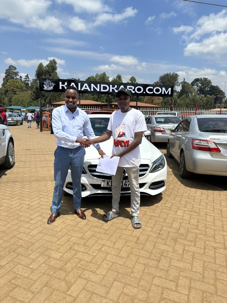 KhalifKairo's tweet photo. First sale of the week😃
Mercedes C200 W205 off to a new home🍾
https://t.co/eZHq7U6wLV https://t.co/cKJRBG85WT