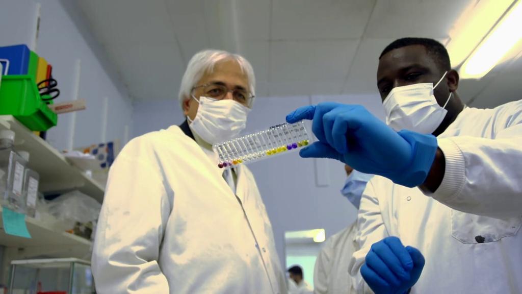 AREF_Africa's tweet image. It’s 1⃣ month to the closing of our #ResearchDevelopment fellowship applications!⏳
Calling all African researchers looking to build their skills &amp; make an impact on health research in Africa.
Read the eligibility and other resources on our website 👉🏾bit.ly/3DmUjW8