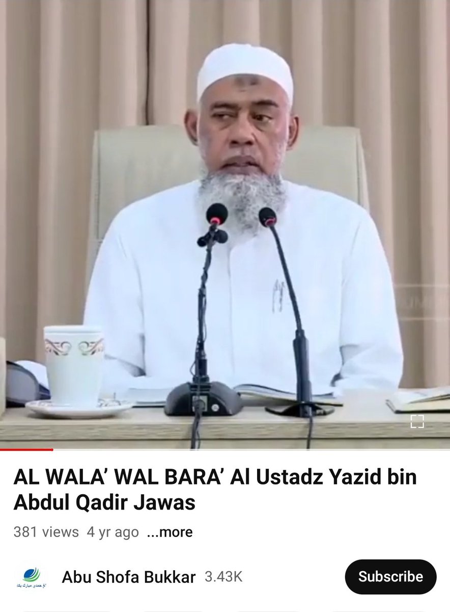 BREAKING NEWS!!! 
Densus 88 AT Mabes Polri tangkap tersangka teroris pegawai KAI di Bekasi. 
Puluhan senjata pabrikan dan ratusan amunisi berhasil ditemukan.

Jk ada buku Al Wala Al Bara, jd ingat kajian Yazid bin Jawas. Kira2 bermanhaj apa ya tersangka terorisnya❓❓PINISIRIN