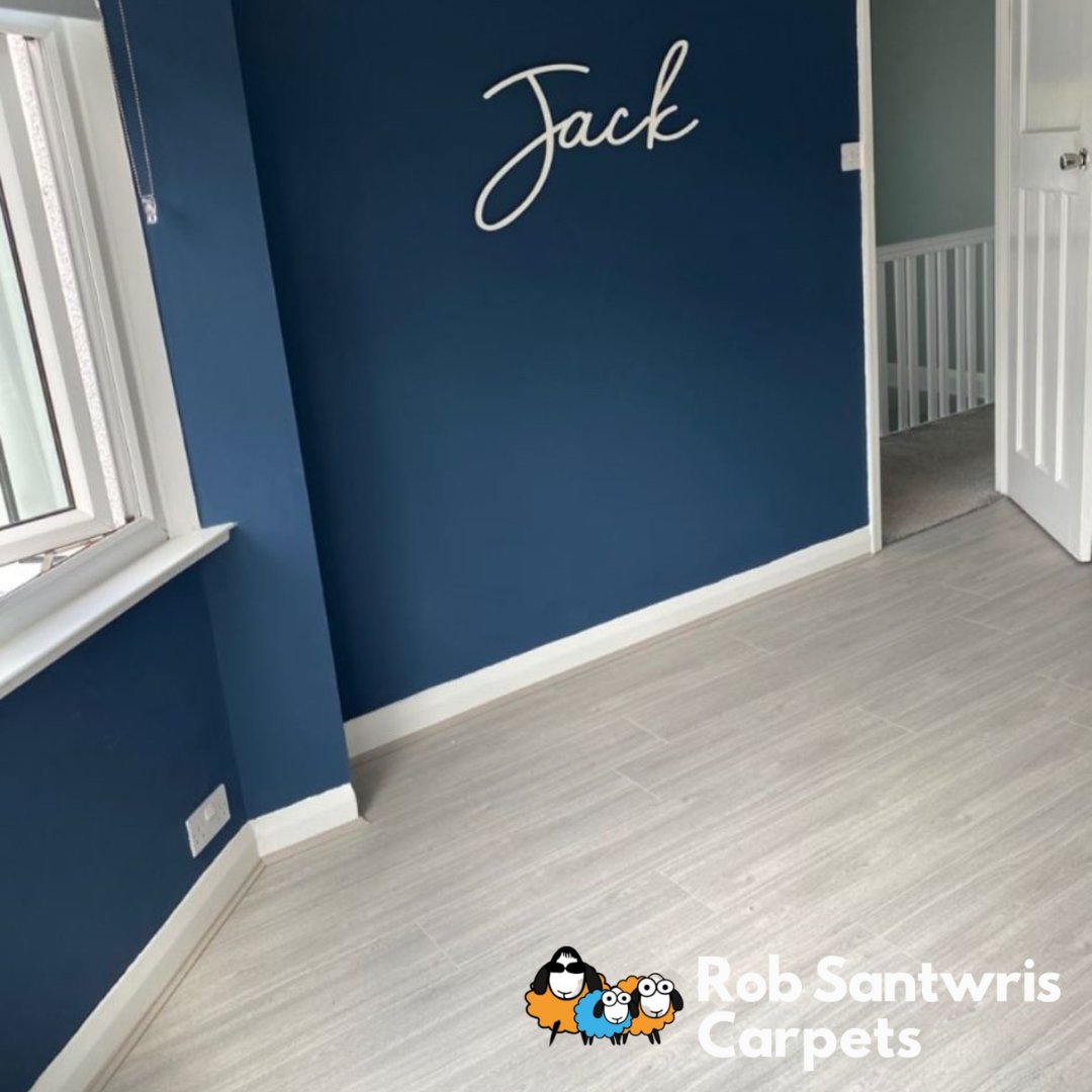 freegripper's tweet photo. Laminate flooring in a bedroom, how stunning does this look 🤩
Free measure quote and GRIPPER! Get in touch to see how we can help today.
📲01633 253724
🌐https://t.co/Kz6UyN3DUA
#RobSantwrisCarpets #NewFlooring #Transformation #HomeImprovement #QualityFlooring https://t.co/pjkoqwZ14f