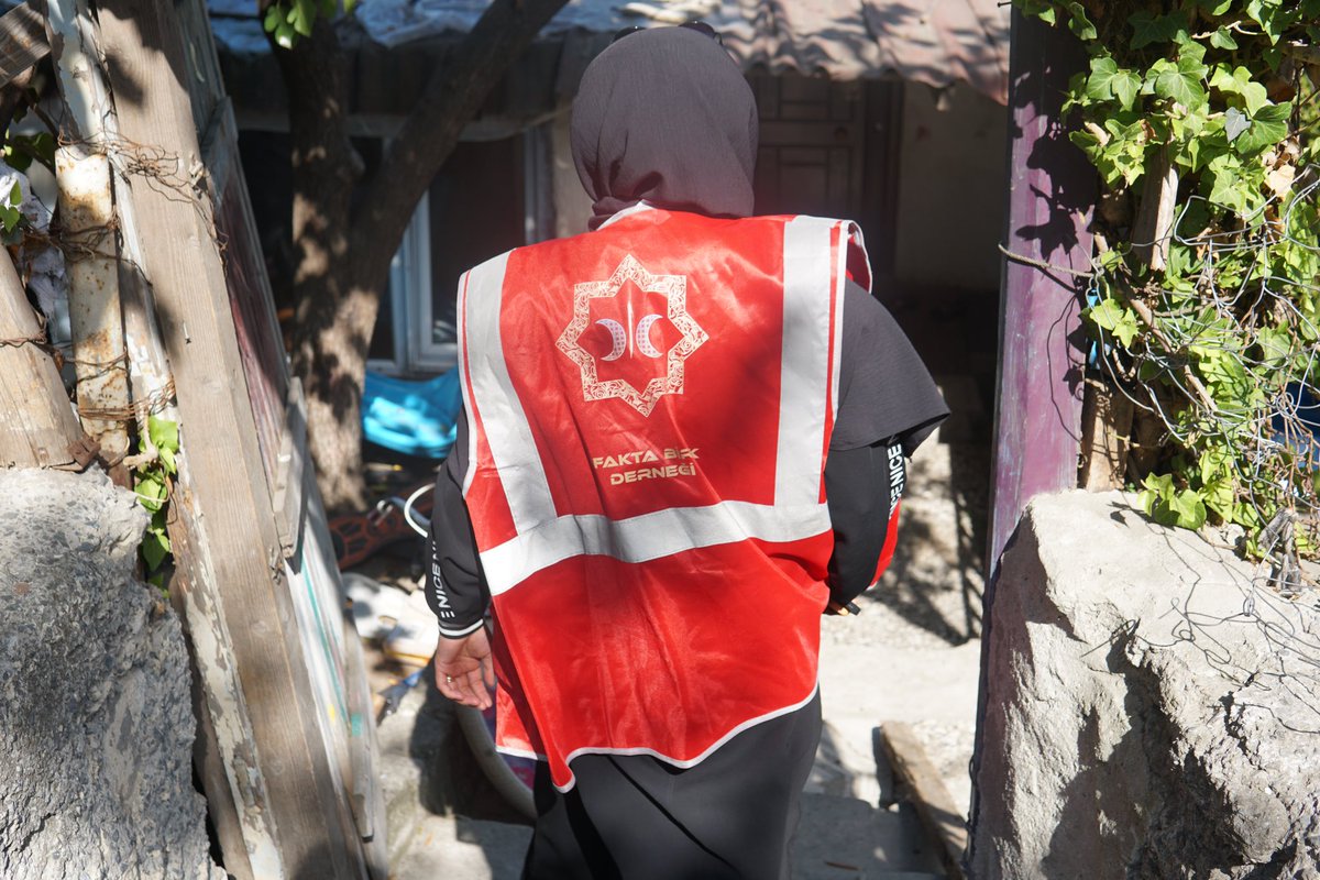 infaktabirlik's tweet photo. Kardeş Aile Projesi 🤝

📍Başakşehir

Gönüllülerimiz kardeş aile projesi kapsamında hak sahibi ailelerimizi ziyarete devam ediyor.

Her daim infak ettikleriniz için teşekkür ediyoruz.🌸 https://t.co/KexWq4qPtQ