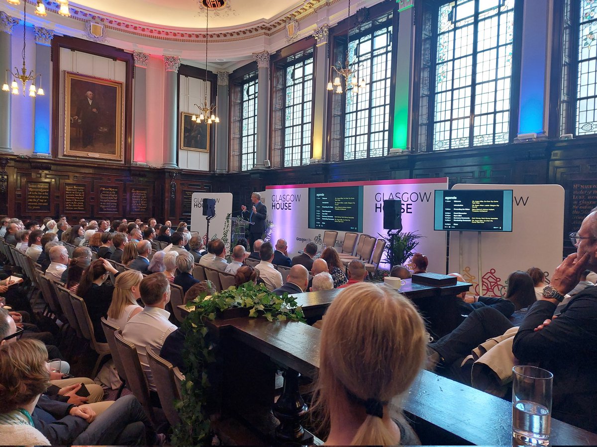 Standing room only at this event! Looking forward to hearing about the vision #planning #GlasgowsGoldenZ
