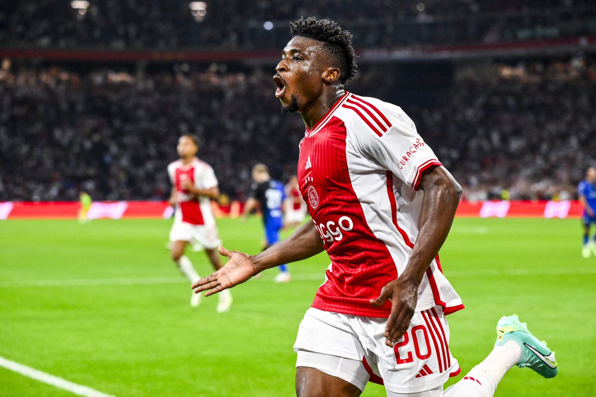 FabrizioRomano's tweet photo. EXCL: West Ham now open initial talks to sign Mohammed Kudus — priority target in case Lucas Paquetá leaves to join Manchester City ⚒️🇬🇭 #WHUFC

Positive talks on player side, Kudus open to the move — still waiting to approach Ajax as deal will depend on Paquetá. https://t.co/APjpMxVy56