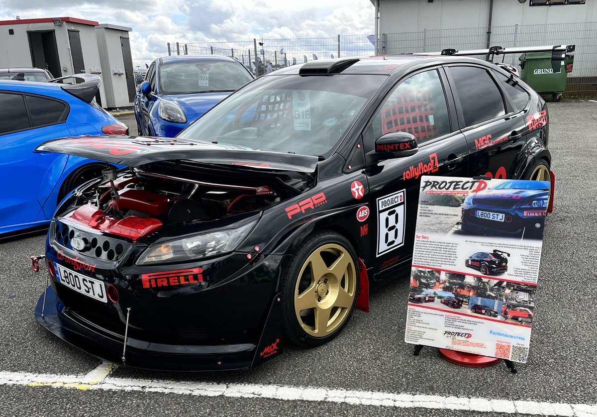 TheProjectD_car's tweet photo. Big thanks to @denialvibes for the hospitality and kind words at @FordFair yesterday, we had a great day, thanks again π
#autismawareness #theprojectd #texacofocus https://t.co/3wroG6HqfP