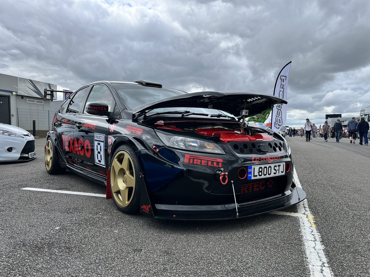 TheProjectD_car's tweet photo. Big thanks to @denialvibes for the hospitality and kind words at @FordFair yesterday, we had a great day, thanks again π
#autismawareness #theprojectd #texacofocus https://t.co/3wroG6HqfP