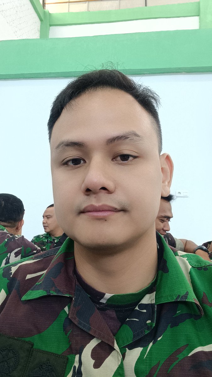 raskhapratama13's tweet photo. Senin 👍 https://t.co/A4bVTcQEoR
