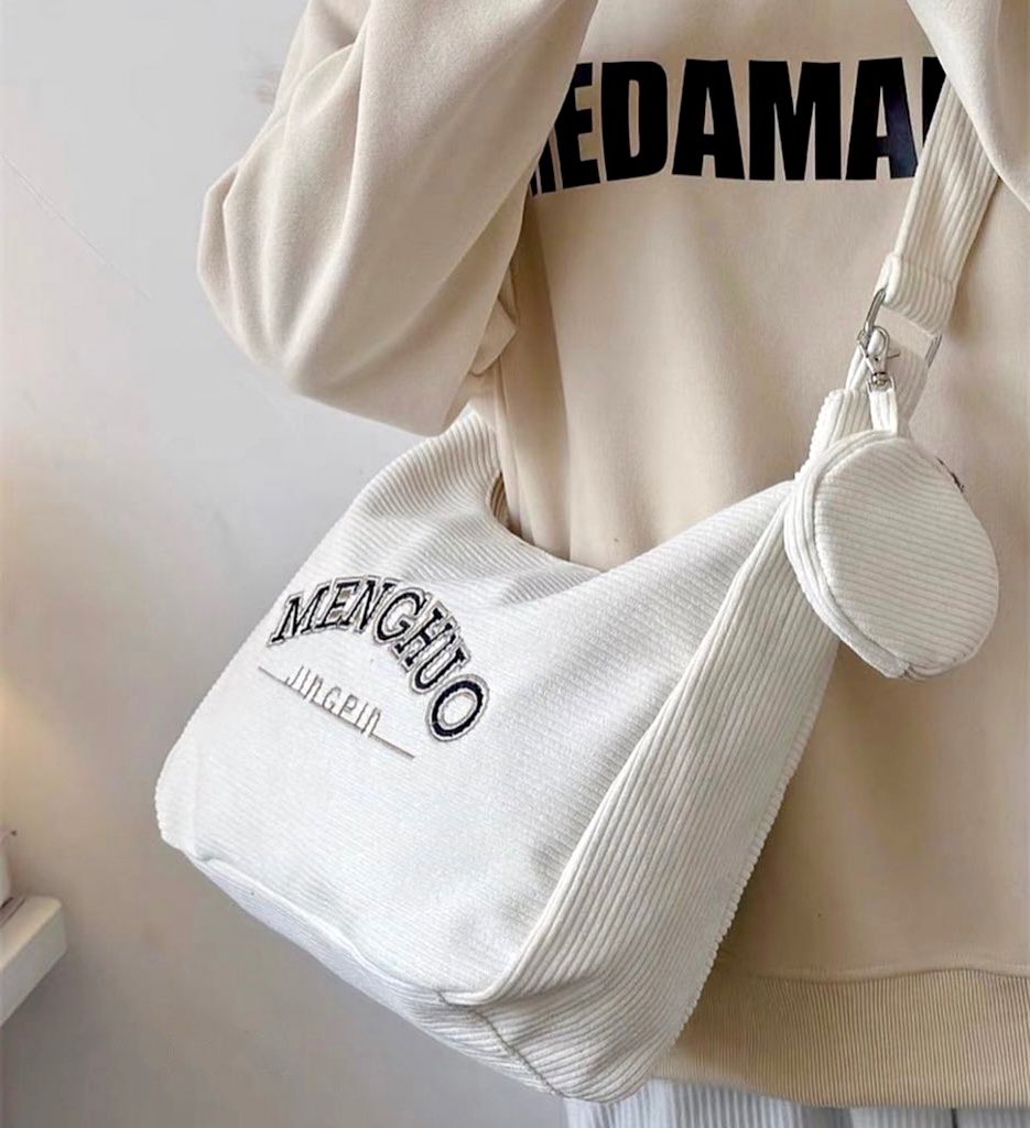 winkwink_store's tweet image. อมก ใบนี้แหละตอบโจทย์;-; เราใส่ ipad A4 macbook ได้สบายๆ เห็นใบไม่ใหญ่แต่จุของได้จึ้งมาก! ค่าตัวน่ารัก ที่สำคัญใช้งานถึกทนเว่อ สายแข็งแรง นนเบา ตอนนี้ลด 70% เหลือแค่สองร้อย แถมได้กระเป๋าใบเล็กด้วย คุ้มเกิน🔥👀✨