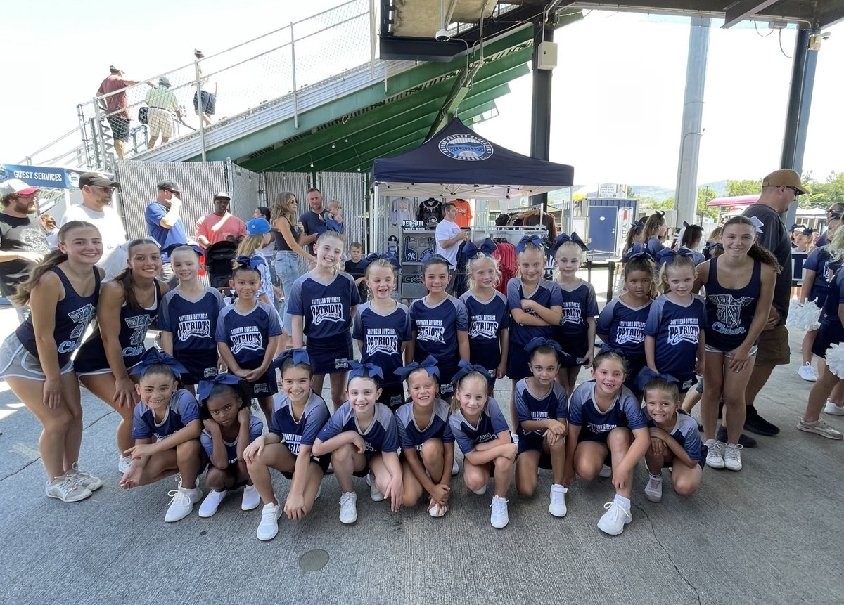 John Jay Cheerleading tweet media