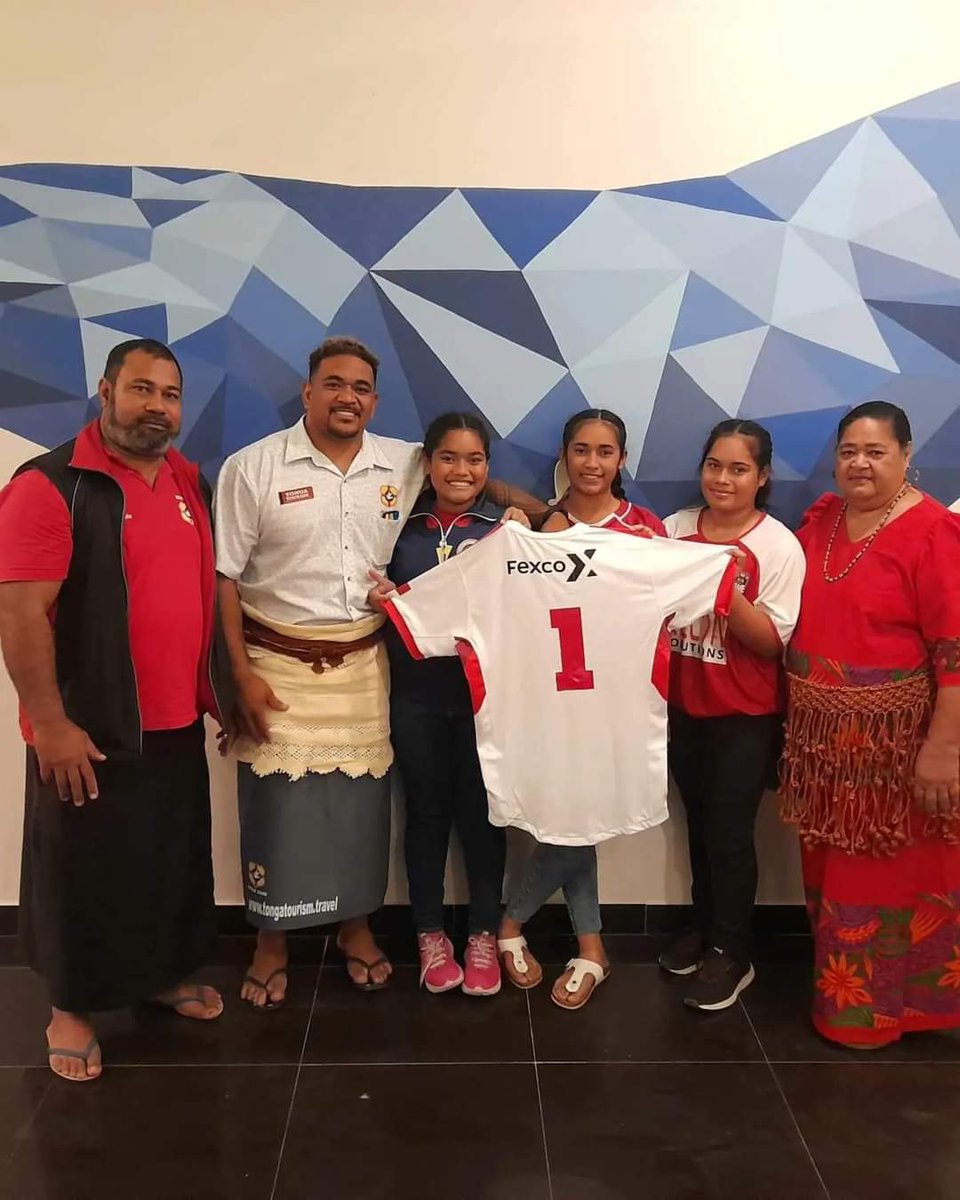 RugbyTON_'s tweet image. Here is the Ikale Tahi team to face @RugbyCanada today in Tonga. A proud moment for Sigfried Fisi'ihoi when her mother presented his jersey. So as Vaea Fifita's father. There are 6 local debutants. Due to low turn out last week, the grass seating is free &amp;amp; the g/stand is TOP$20.