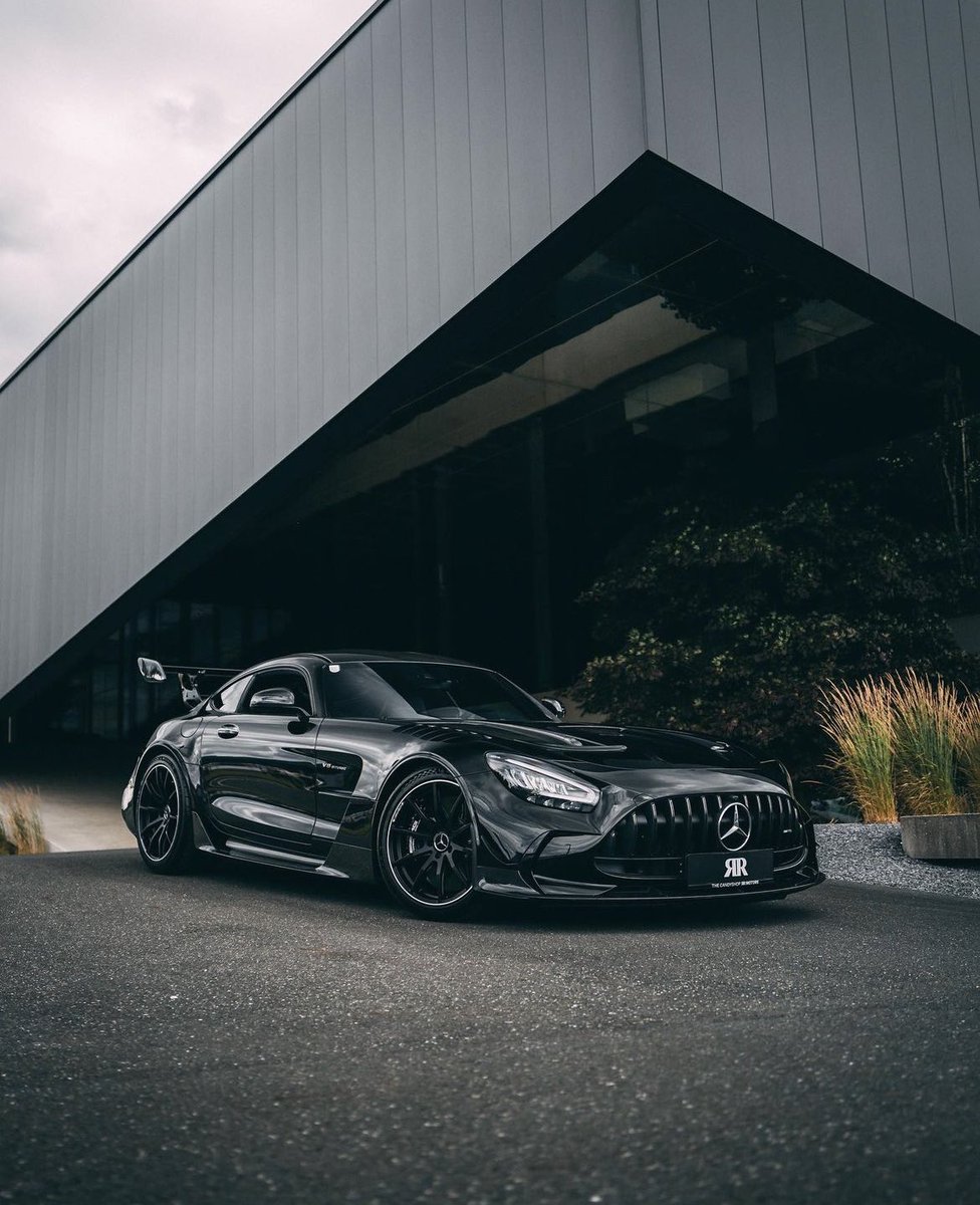 LUX Cars tweet media