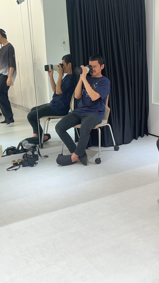 10นาฬิกา ปาดขวาเพื่อหวังผล (ขอโทษครับพ่อเเต่อยากให้ทุกเบื้องหลังการถ่ายภาพของพ่อว่าเท่เบอร์ไหน)