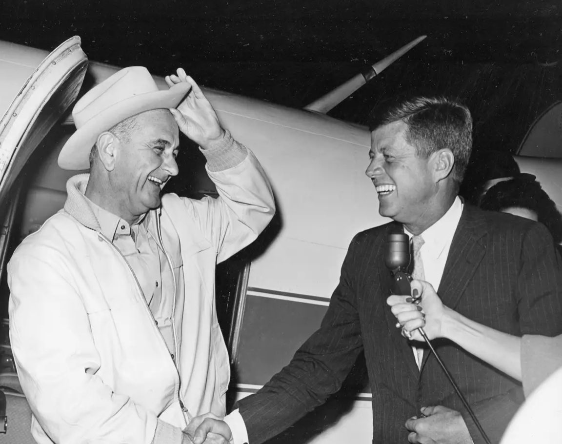 PrezWisdom's tweet photo. Senator and Vice President-elect Lyndon Baines Johnson 🇺🇸 , greets running mate, President-elect John F. Kennedy 🇺🇸 as Kennedy arrived at the LBJ ranch in Texas (1960)

It was their first meeting since they won the election
#POTUS https://t.co/5jXoEO1gC8