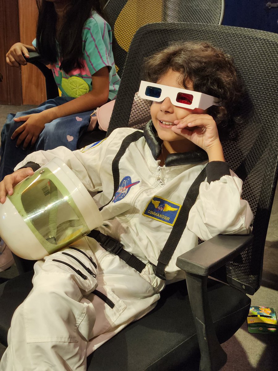 explorebyyumna's tweet photo. Journey's end: Our Space Explorers Summer Camp concludes with an awe-inspiring 'Universe in 3D' workshop, 🌌 leaving young minds full of cosmic wonder! 

#summercamp2023 #spacecamp #astronauts #astronomia #timelessuniverse #3dvisualization #explorer #steameducation https://t.co/omCoY7o1B7