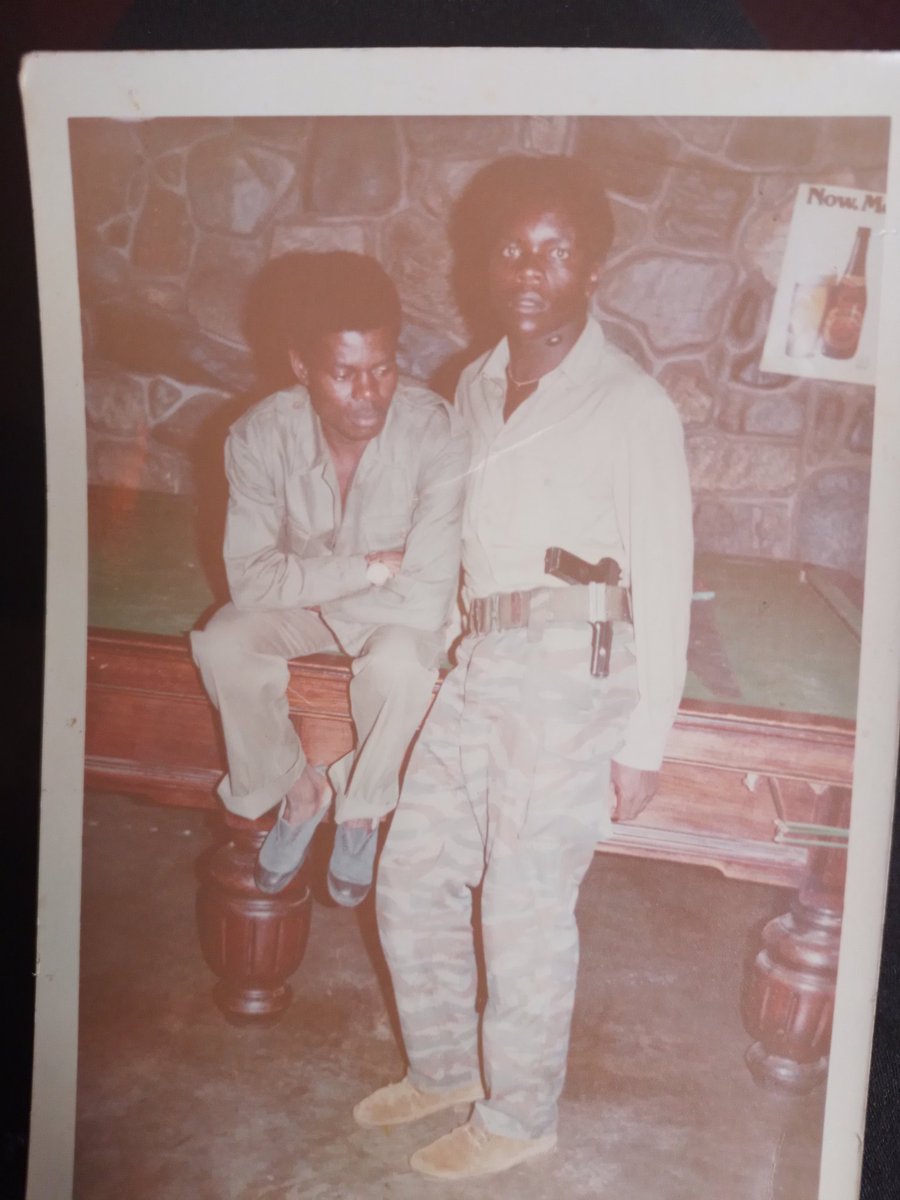iNkabiii's tweet photo. Walithwala igeja esasemncane baba ngaphansi kwe #ZIPRA! https://t.co/GYZq0iTrN6