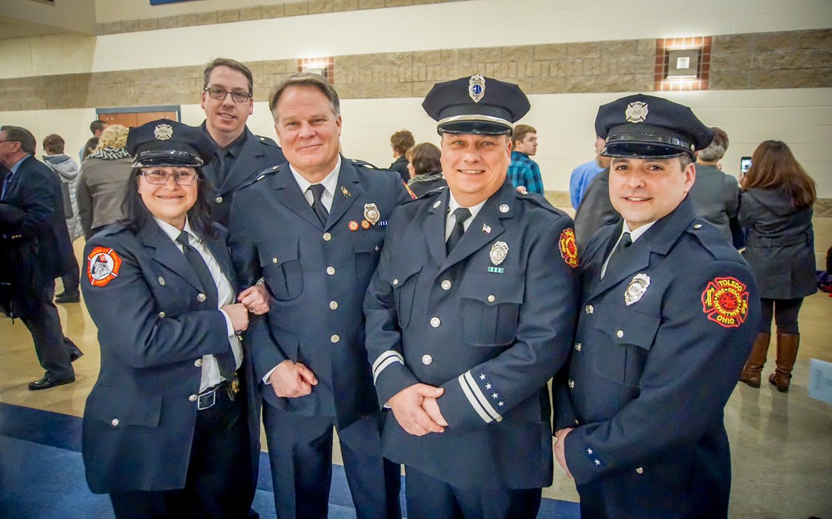 Congratulations to Captain Robert Walters who recently retired after 27 years of service. Thank you Bob for your dedication to our department and to the citizens of Toledo. We wish you a long, healthy, happy retirement. #toledofire #toledofirefighters