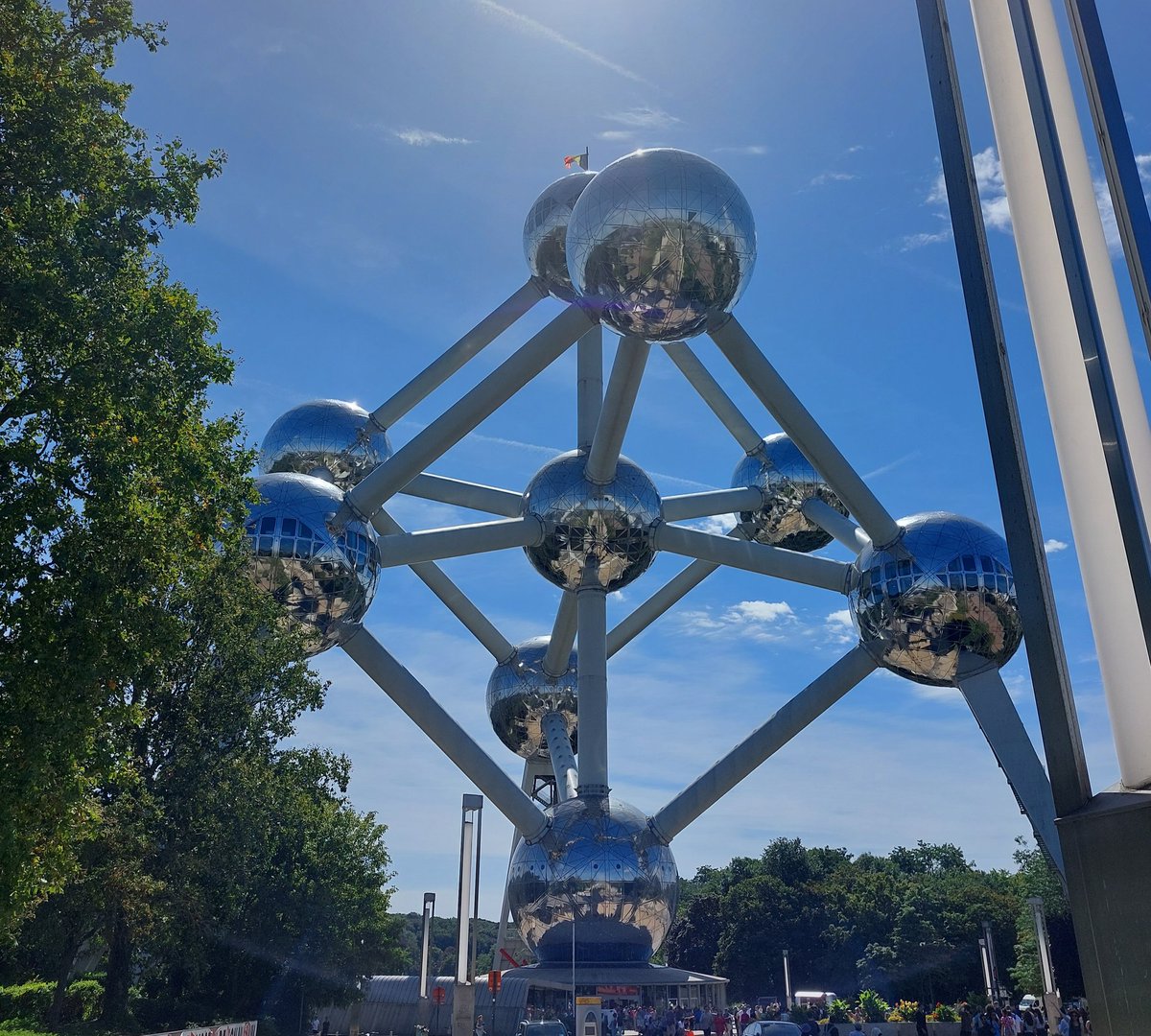 fromWwithlove's tweet photo. Antonium Bruxelles 🇧🇪😎🌞 https://t.co/Rk5rlJdPYO