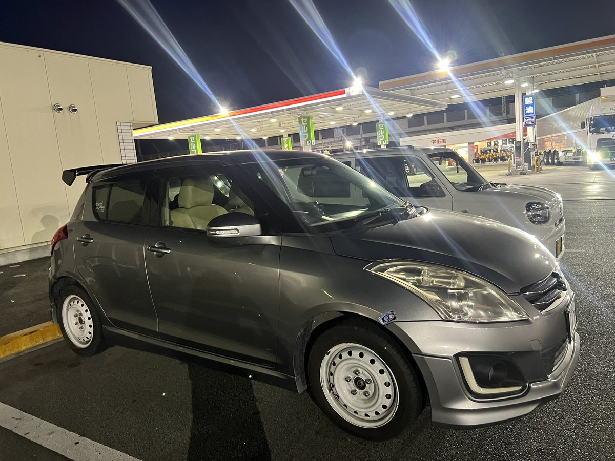 R_60123's tweet photo. スイフトスポーツZC32s納車しました！！！！！ https://t.co/oLbN84Db1F