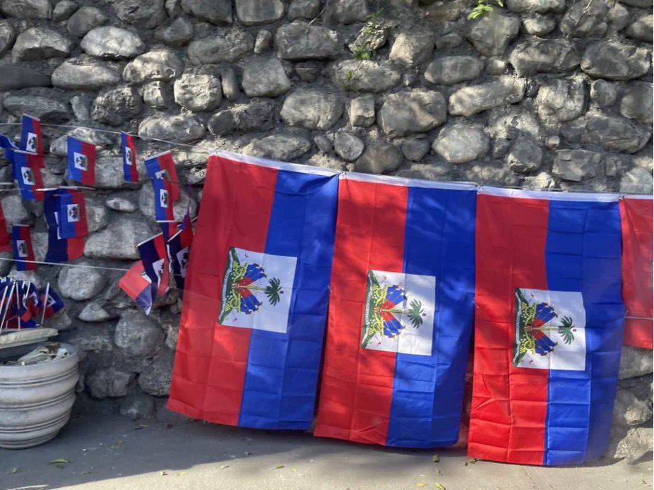 International security support to Haiti may well be an important part of the solution, but it will likely only be effective as part of a multi-faceted response, with strong human rights safeguards.

Here are 10 key components of the response, as outlined in our new <a href="/hrw/">Human Rights Watch</a> report ⬇️