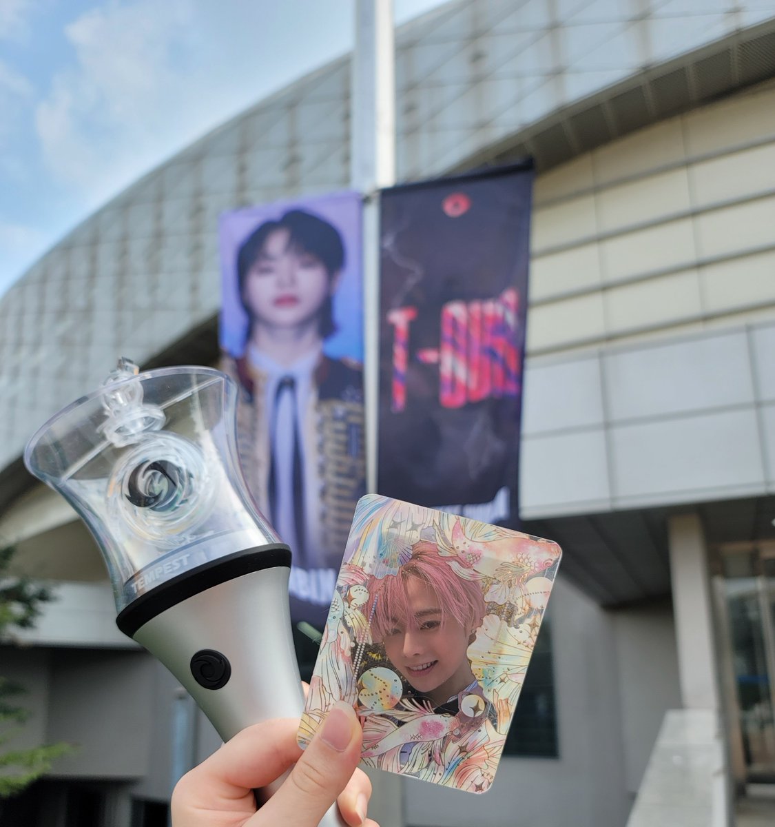 bin_Tem_light's tweet photo. 너무 즐거웠던 템페스트의 T-OUR 쇼콘이었어요🫶
언제나 기대이상, 상상이상을 보여주는 템페스트 덕분에 오늘도 평템을 다짐했다네요🤙🤙
템페스트 꼬옥 사랑해주면 되...🩷

#TEMPEST #템페스트 #T_OUR #T_0UR_예절 https://t.co/iNnqxMMYFU