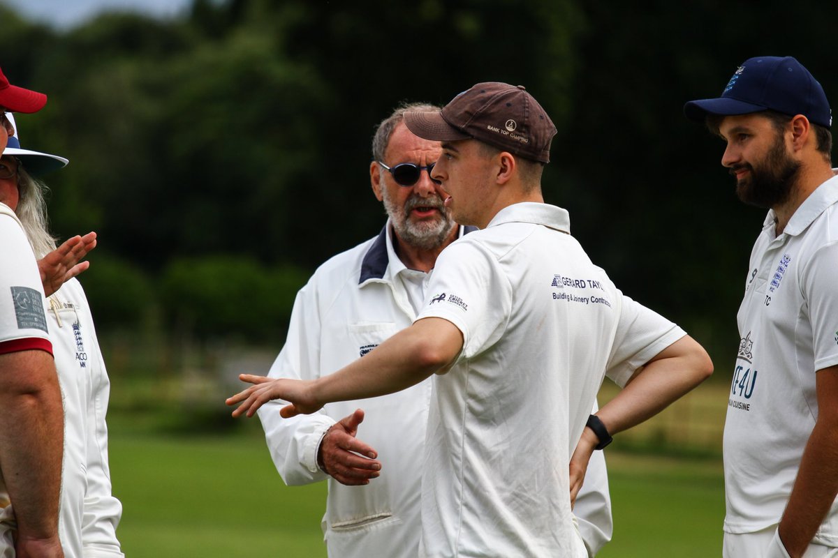 Four frames from the division 4/5 cup final 🏆📸

@sblcricket <a href="/PikesCricket/">Pickering CC</a>