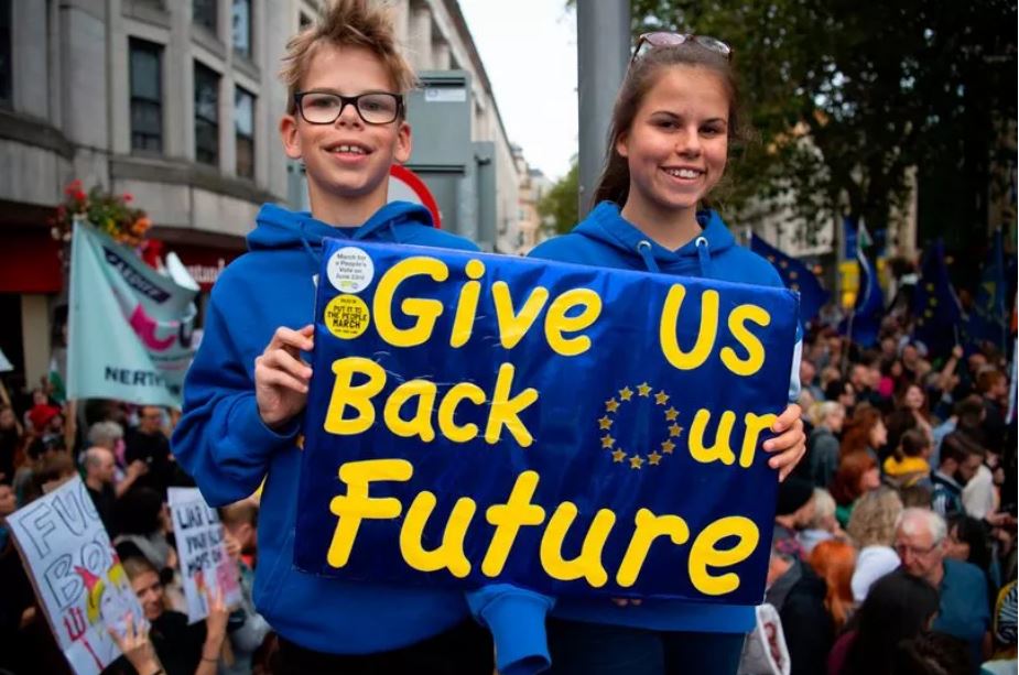 A majority of Brits support rejoining the EU and most say Brexit is definitely NOT done, according to new polling tinyurl.com/3n5djjdm