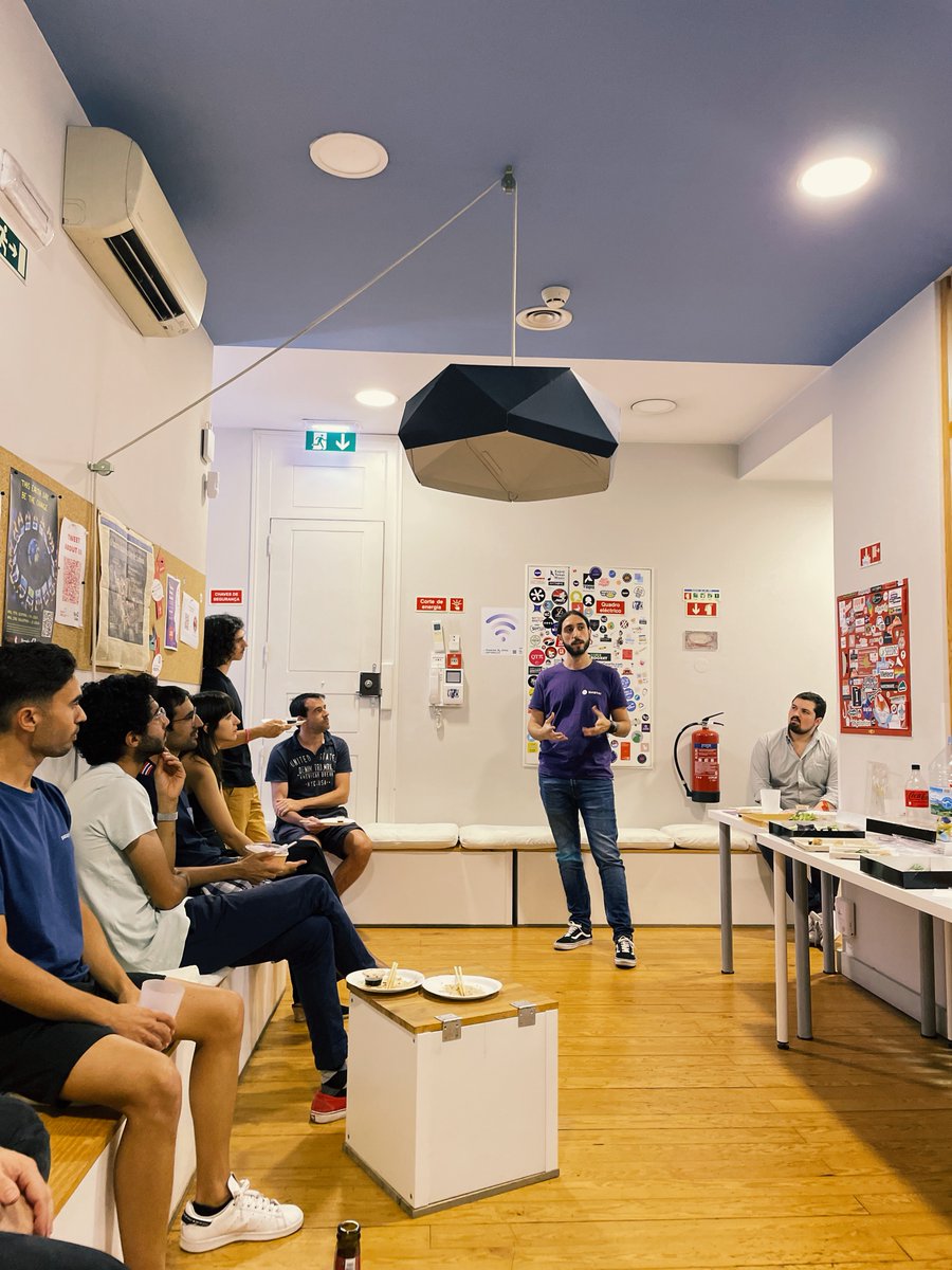 🚀 30 individuals, 8 hours, infinite fun! 

🎉 Thanks to our amazing team and YOU, the surprise turnout blew us away. Stay tuned for a week of event buzz – more awesomeness coming your way! 🌟

#EMOTAIOpenEvent #TryOurHeadband #StartupLisboa