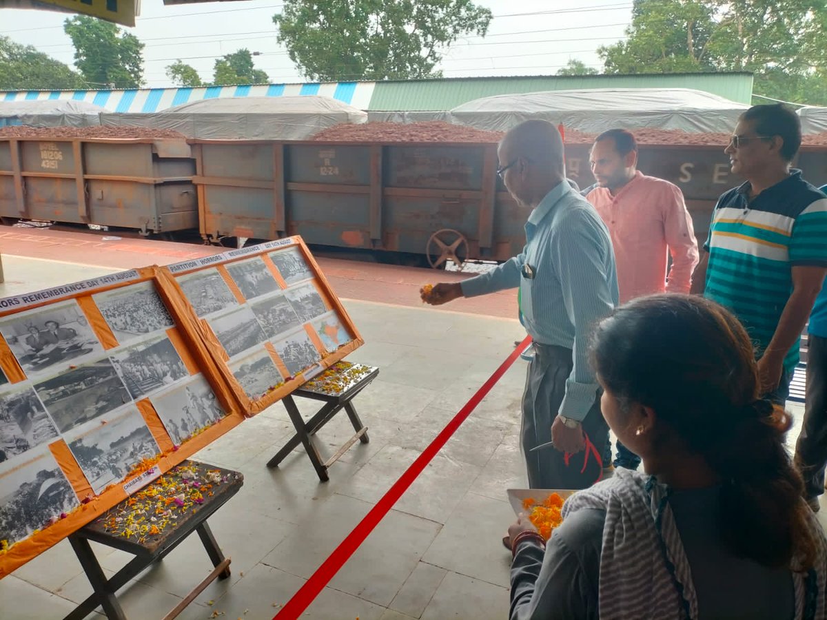 srdpockp's tweet photo. Exhibition of Partition Horrors Remembrance Day at CKP https://t.co/V4D1mE9tVk