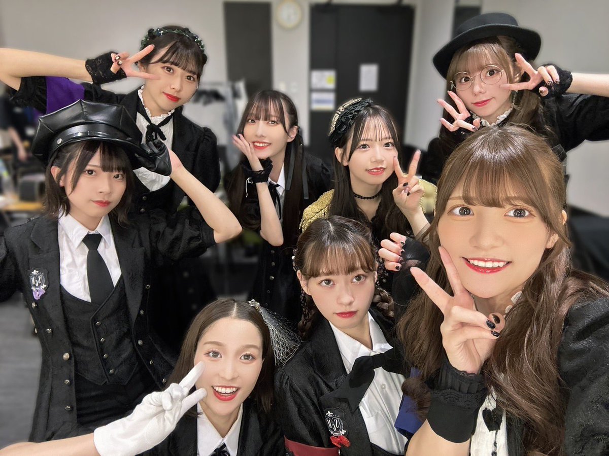 fujunbg_Merry's tweet photo. 【dot yell fes SUMMER SP 2023】
出演させていただきました🥀

楽しんでいただけましたか？
私たちを応援しに来てくださった皆様、ありがとうございました📚

盛りだくさんで楽しかったです❤️‍🔥

#x純文学少女歌劇団 https://t.co/iILb00Jm0e
