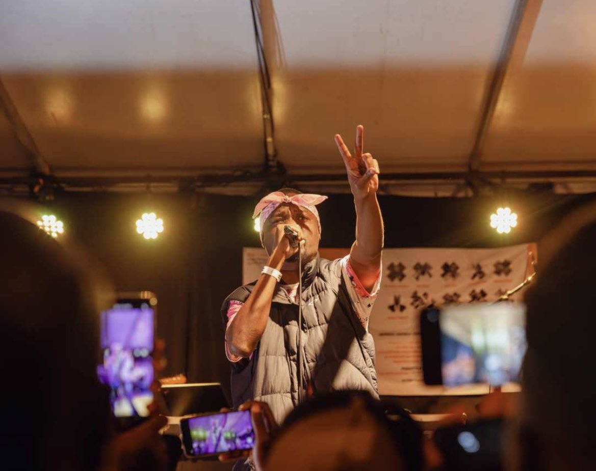 _anovaordem's tweet photo. “A Mensagem Vai Entrar, 2 Certos Azuis”

#SixteenKilla
#MúsicaDaSociedade 
#RevCul
#OFimDeUmaNarrativa 
#EuVivoHipHop
#ANovaOrdem https://t.co/tg1YWwmKb6