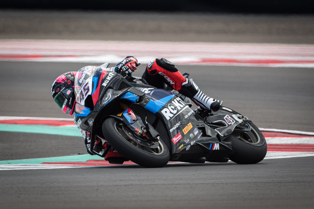 BMWMotorradWSBK's tweet photo. The 2023 @WorldSBK #RoundRecap continues with the R3 at The Cathedral of Speed, Assen โช๏ธ
A tough round and one to forget for home rider @mickeyvdmark who went out with injury ๐ฃ
#2023SoFar #WeAreRokit #M1000RR https://t.co/Q9oTF5mIm8