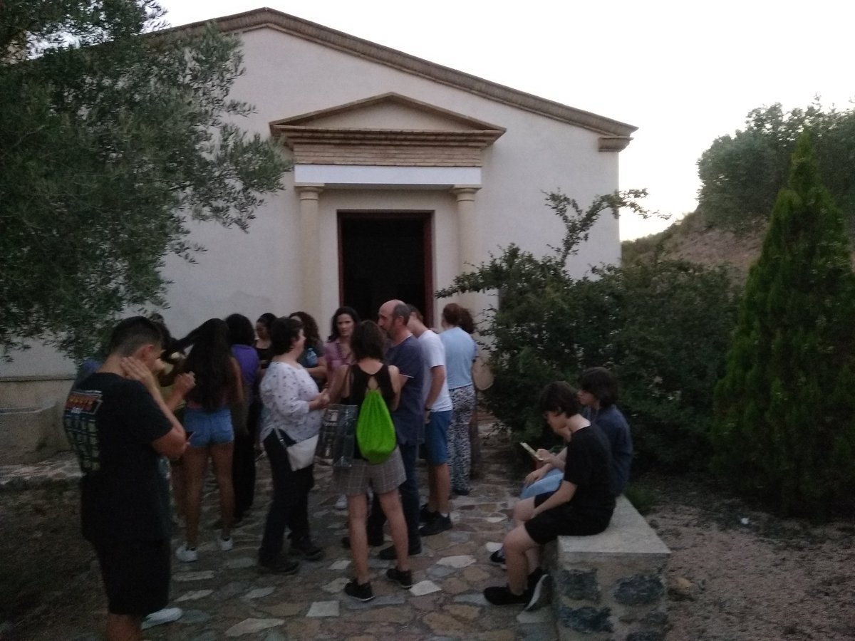 marijosidemaya's tweet photo. @ceheginturismo Fue muy interesante lo q contó Gema de Astroversia sobre #ArqueoAstronomia y la posterior #ObservacionNocturnaCielo #Perseidas en ese entorno de #Begastri .@CM_La_Nave @Dontorrino @la7tele @FundStarlight @Cris_Morano https://t.co/eW9D2ysncW