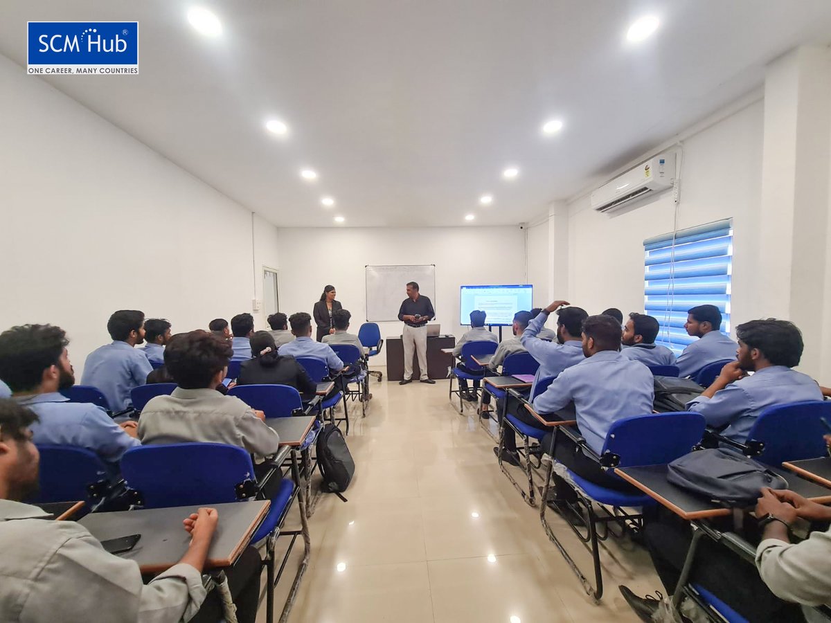 hub_scm's tweet photo. 𝗦𝗖𝗠 𝗘𝘅𝗽𝗲𝗿𝘁 𝗩𝗼𝗶𝗰𝗲 Session 🎤
An enlightening and interactive session with Mr. R. Dileep MD of Aaron Logistics. Thank you for being a part of our SCM Expert Voice series, where valuable insights were shared, igniting our passion for supply chain management. https://t.co/gDxgakpi0i