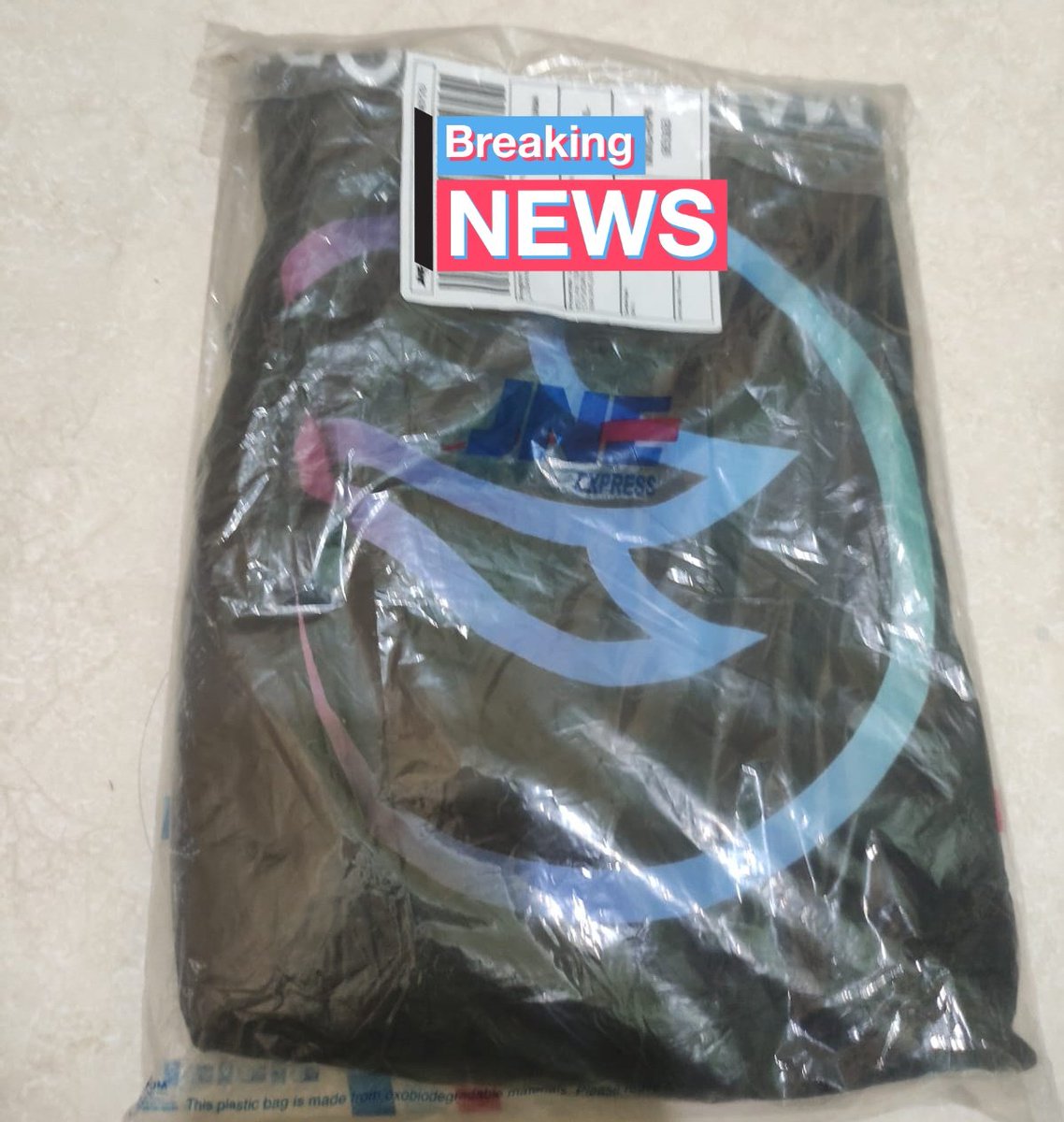 BREAKING NEWS !!!! 
Akhirnya landing juga nih T-shirtnya dan $ 😁 buat kalian yang mau berpotensi mendapatkan silahkan gabung ke official tele grup indonesia 
t.me/mantaindonesia
Bakal ada event abis ini untuk komunitas <a href="/MantaNetwork_ID/">Manta Network | Indonesia 🔱</a> 😬

Sini lanjut bhas potensi erdropnya