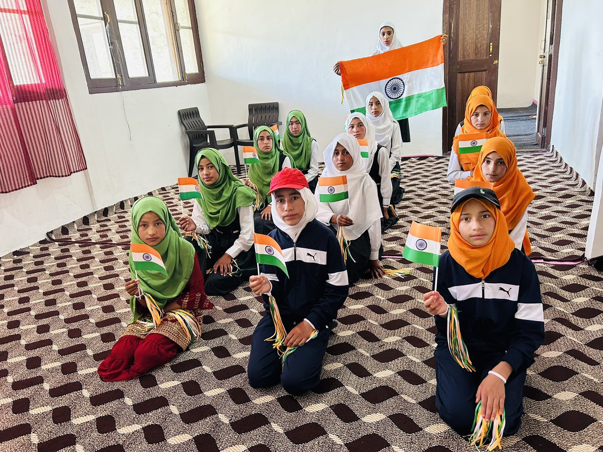 Preparation For Independence Day😍
Happy Independence Day to all♥️