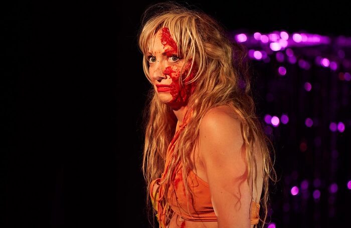 ★★★★ Review: Lucy and Friends – Gloriously anarchic and resplendently messy solo cabaret from Lucy McCormick <a href="/ThePleasance/">Pleasance</a> bit.ly/3QDpXpV