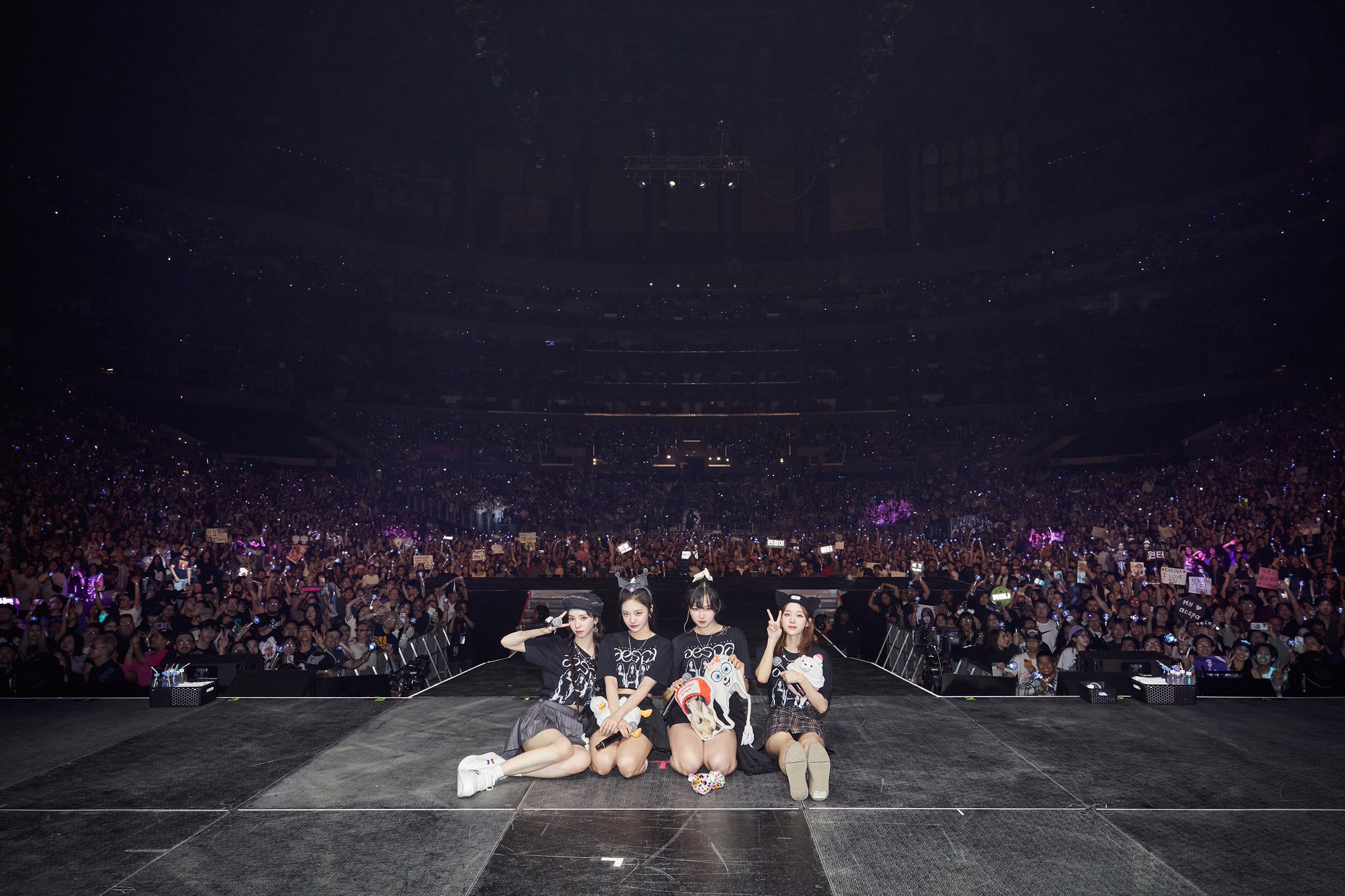aespa/LIVE TOUR 2023'SYNK:HYPER LINE'in… LIVE TOUR 2023 : 'SYNK : HYPER LINE'