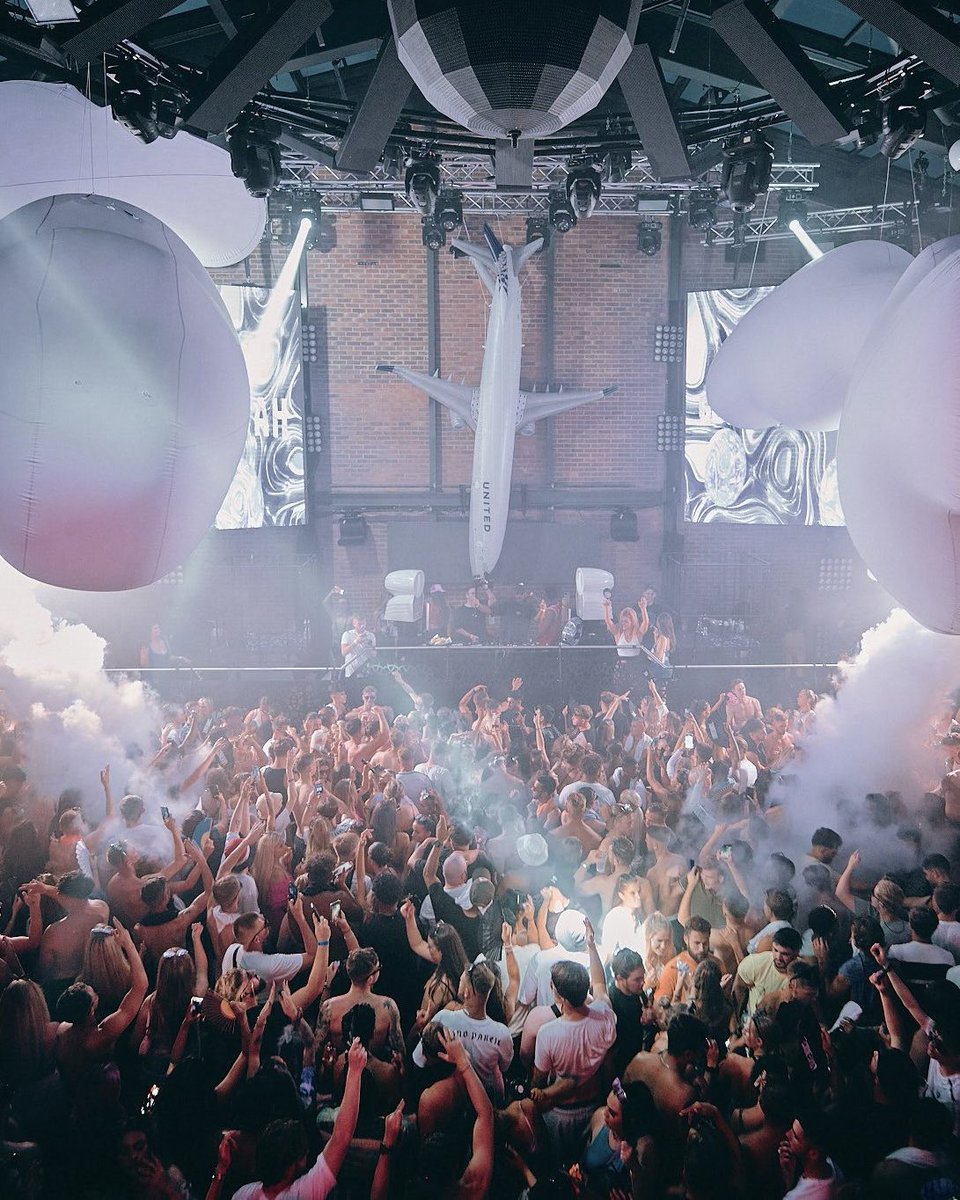 Celebrating summer, celebrating the our best season yet! LoveJuicers in the garden, terrace + loft of Studio 338 London on Sat 23 September ☀️🌴💃 

The countdown to sell out here is!! All tickets sell out Sunday: LoveJuiceAt338.com